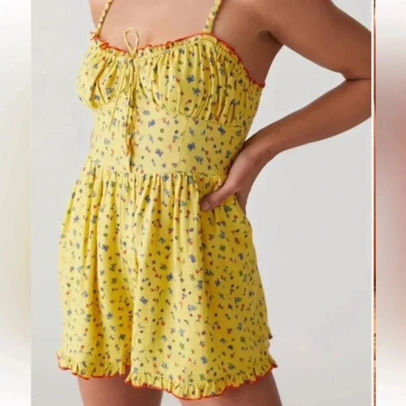 Urban Outfitters Pants - Urban Outfitters Yellow Linen Floral and Butterfly Print Short Romper // Medium